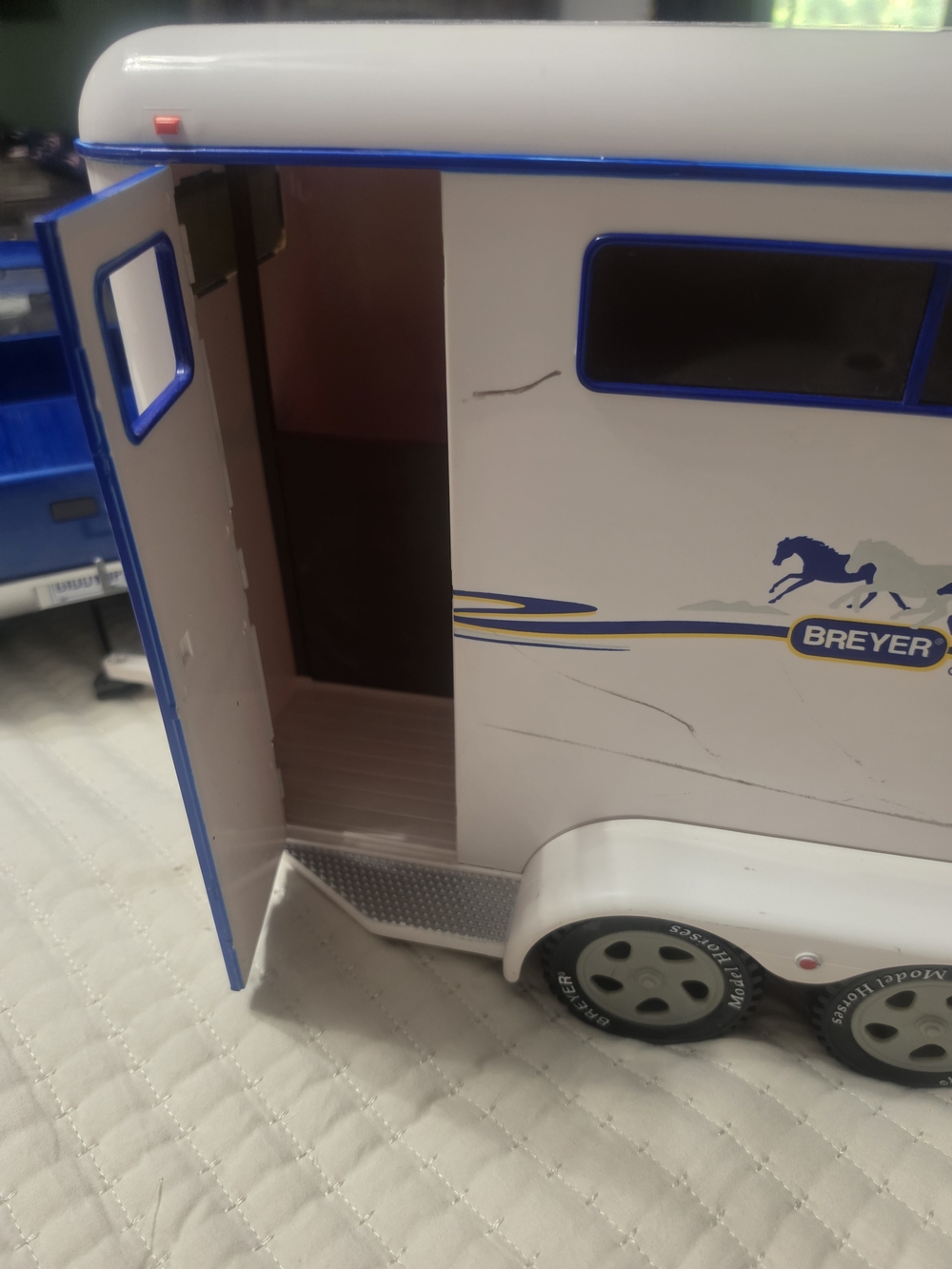Breyer Kids Horse Trailer Toy - White with Blue Trim - Picture 2 of 6